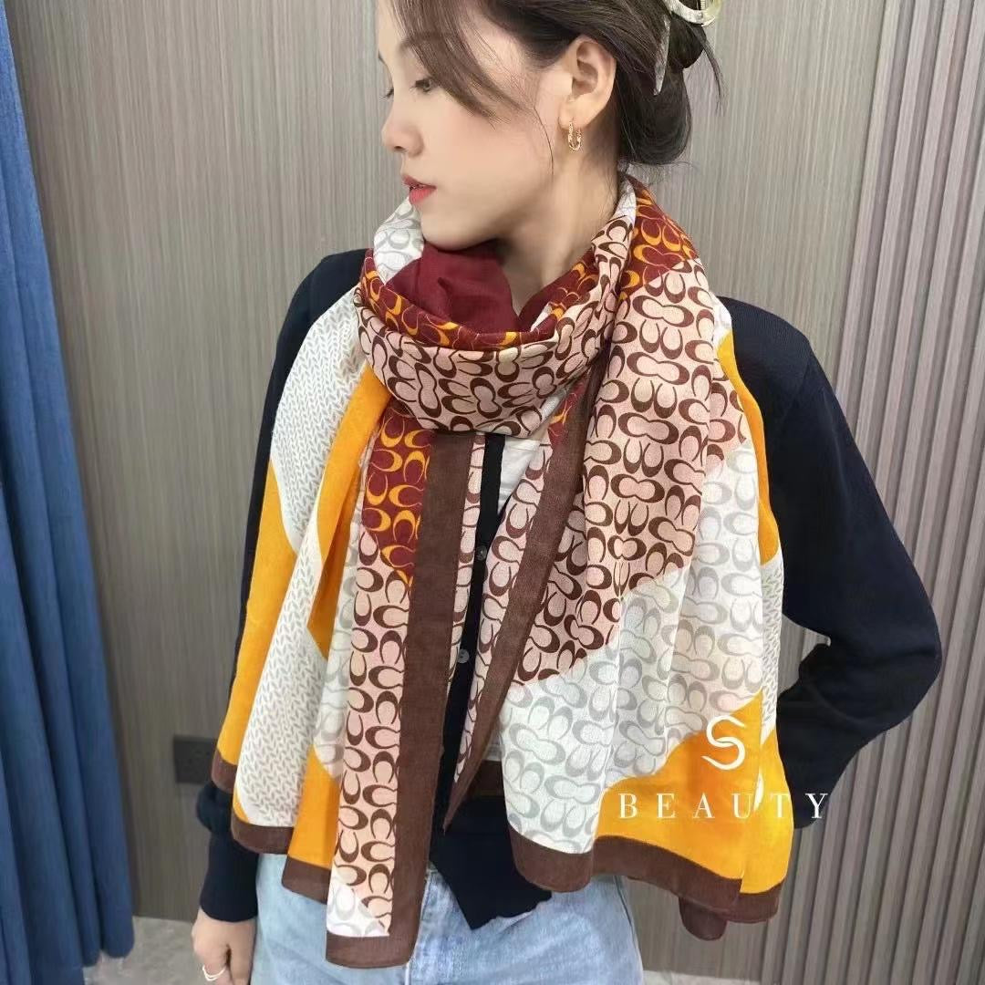 Four Seasons Women’s Stoler