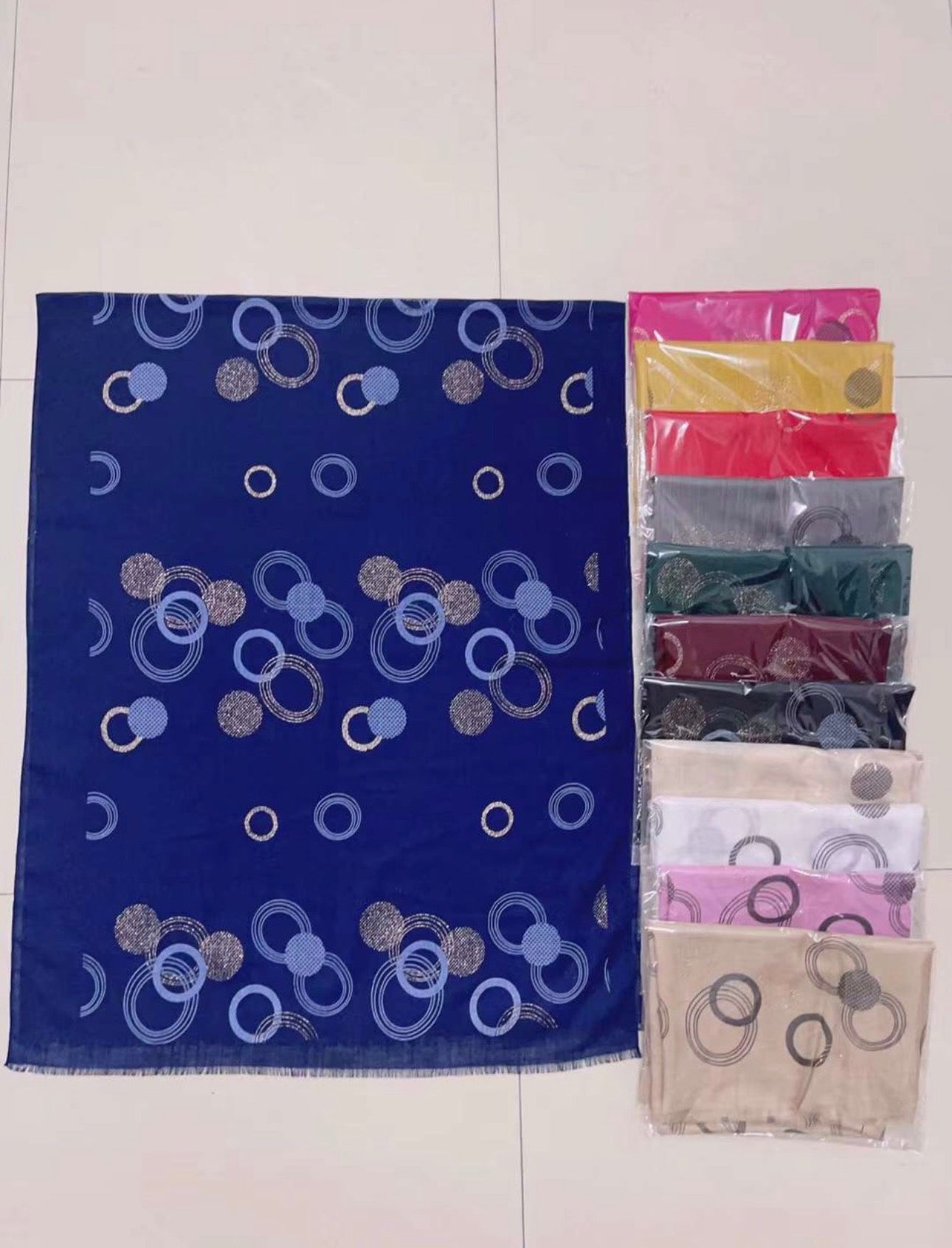 Modern Print Women’s Stoler